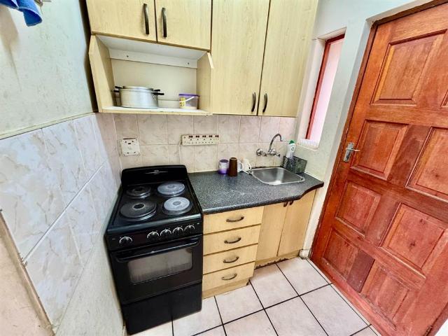 Apartment for sale in Dr Kenneth Kaunda, North West