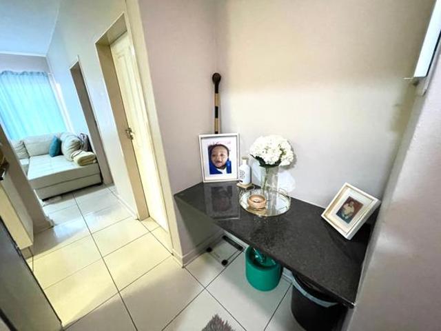 Apartment for sale in Dr Kenneth Kaunda, North West
