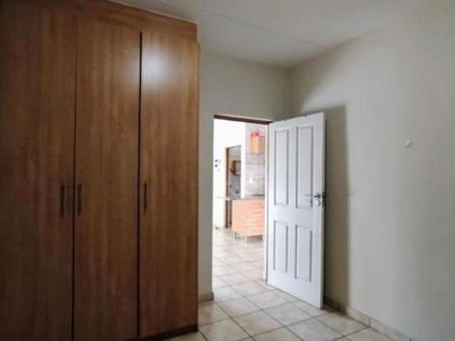 Apartment for sale in Dr Kenneth Kaunda, North West
