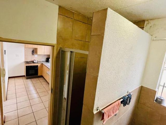 Apartment for sale in Dr Kenneth Kaunda, North West