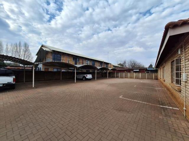 Apartment for sale in Dr Kenneth Kaunda, North West