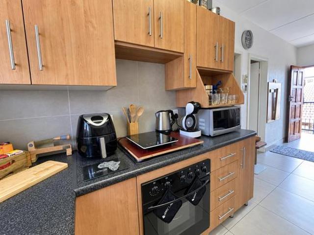 Apartment for sale in Potchefstroom, Tlokwe Local Municipality