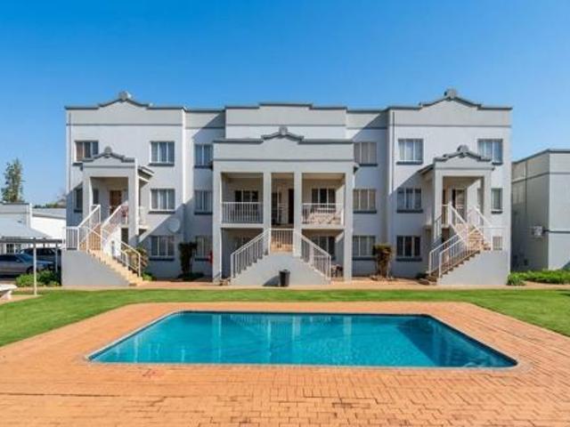 Apartment for sale in Dr Kenneth Kaunda, North West