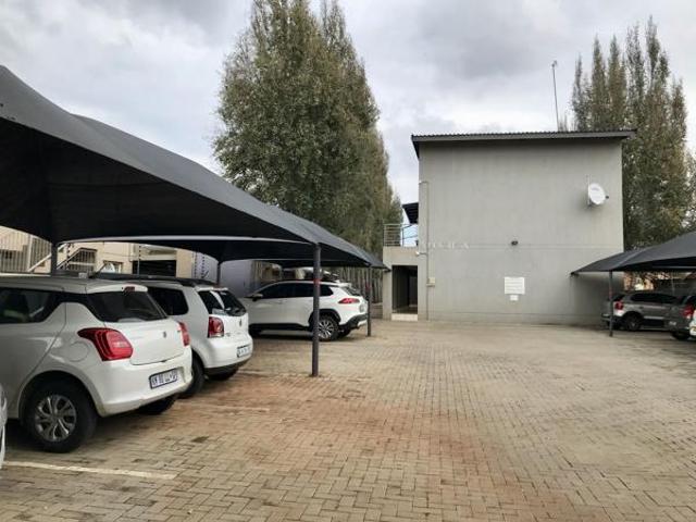 Apartment for sale in Dr Kenneth Kaunda, North West