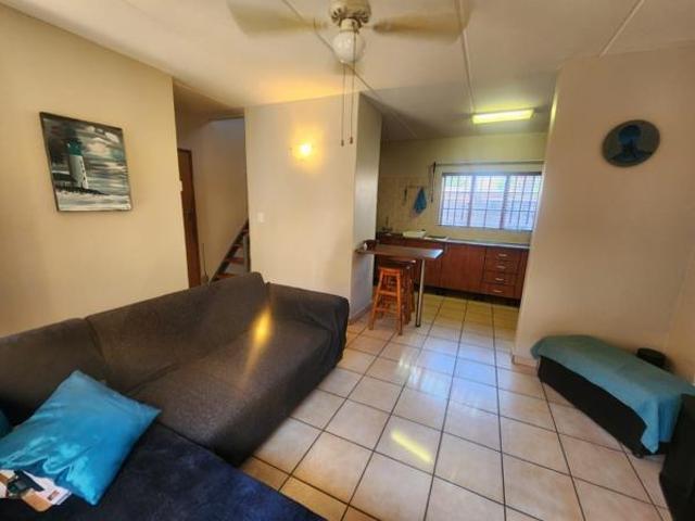 Apartment for sale in Potchefstroom, Tlokwe Local Municipality