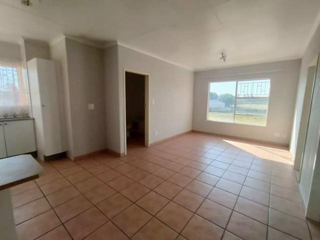 Apartment for sale in Dr Kenneth Kaunda, North West