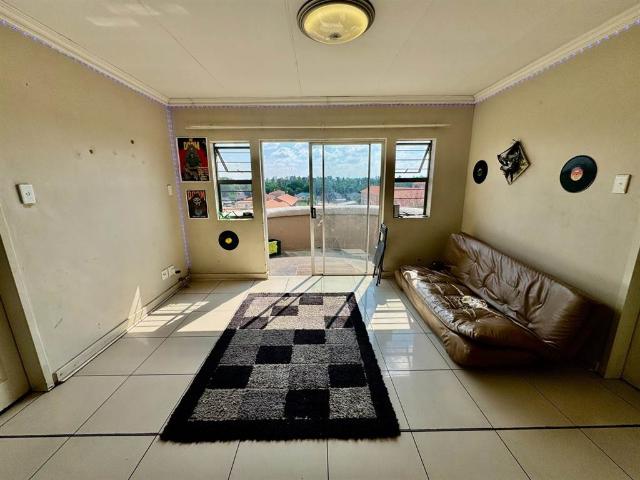 Apartment for sale in Dr Kenneth Kaunda, North West