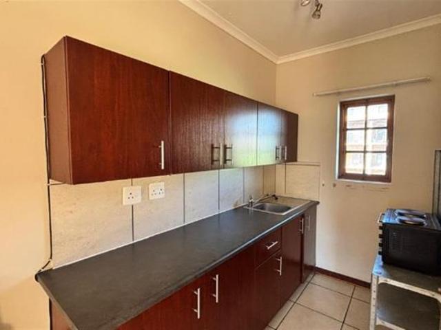 Apartment for sale in Dr Kenneth Kaunda, North West