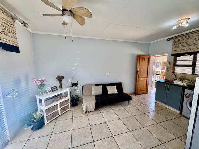 Apartment for sale in Potchefstroom, Tlokwe Local Municipality