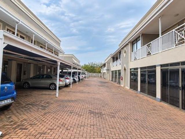 Apartment for sale in Dr Kenneth Kaunda, North West