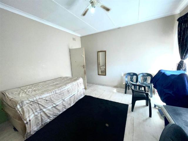 Apartment for sale in Dr Kenneth Kaunda, North West