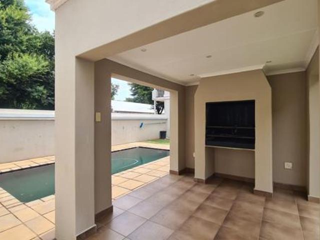 Apartment for sale in Potchefstroom, Tlokwe Local Municipality