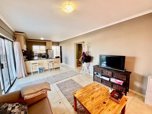 Apartment for sale in Dr Kenneth Kaunda, North West