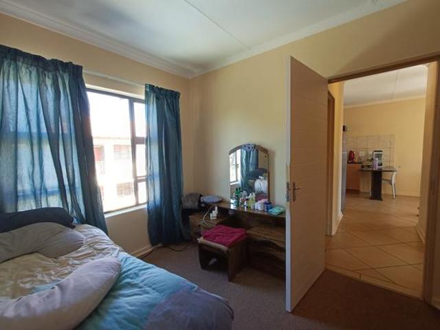 Apartment for sale in Dr Kenneth Kaunda, North West