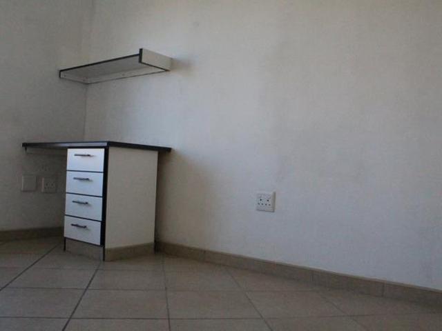 Apartment for sale in Dr Kenneth Kaunda, North West