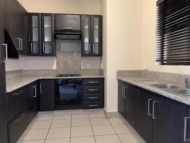 Apartment for sale in Dr Kenneth Kaunda, North West