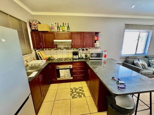 Apartment for sale in Dr Kenneth Kaunda, North West