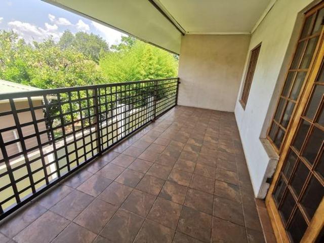 Apartment for sale in Dr Kenneth Kaunda, North West