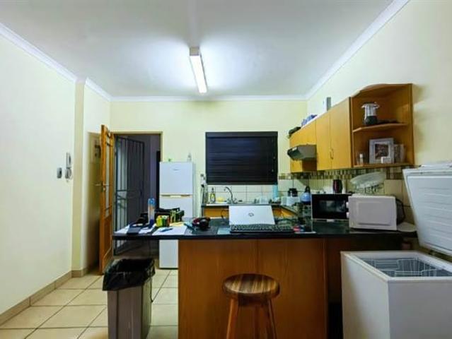 Apartment for sale in Potchefstroom, Tlokwe Local Municipality