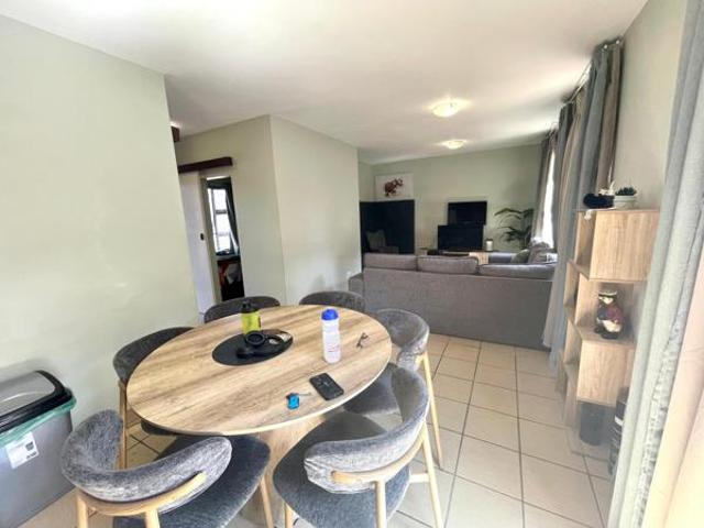 Apartment for sale in Dr Kenneth Kaunda, North West