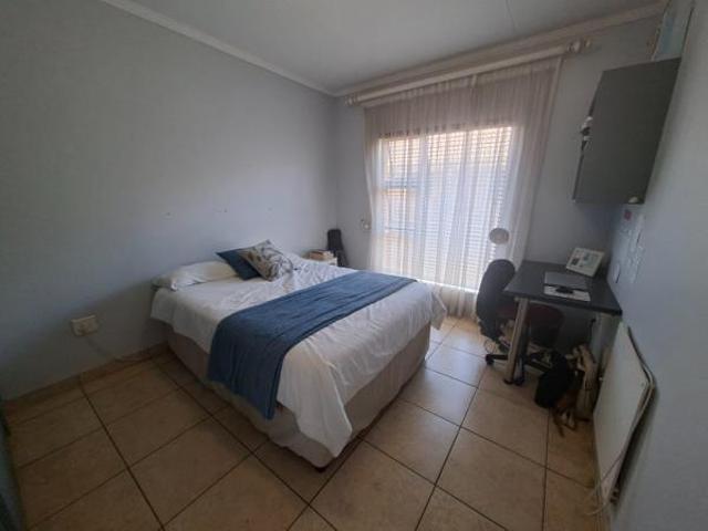 Apartment for sale in Potchefstroom, Tlokwe Local Municipality