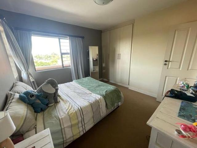 Apartment for sale in Dr Kenneth Kaunda, North West
