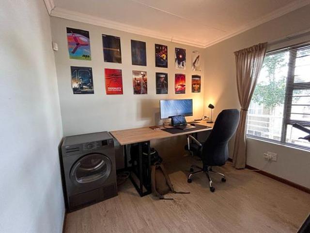 Apartment for sale in Dr Kenneth Kaunda, North West