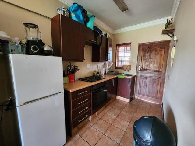 Apartment for sale in Dr Kenneth Kaunda, North West