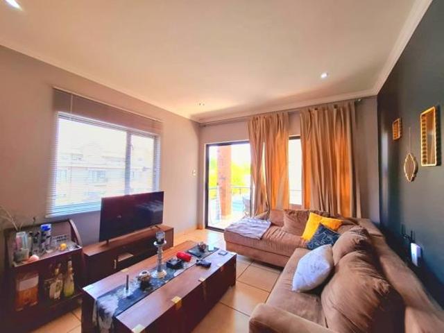 Apartment for sale in Dr Kenneth Kaunda, North West