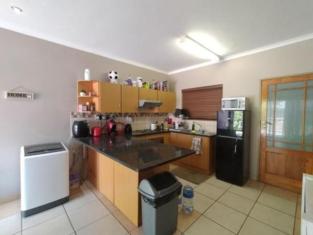 Apartment for sale in Dr Kenneth Kaunda, North West