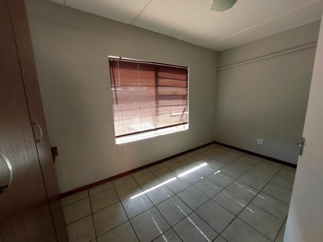 Apartment for rent in Potchefstroom, Tlokwe Local Municipality