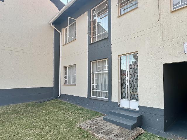 Apartment for rent in Die Hoewes, Centurion