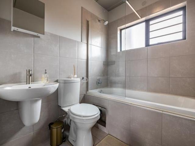 Apartment for rent in Waterkloof, Gauteng
