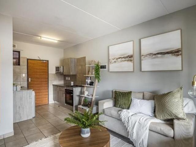 Apartment for rent in Diepkloof, Vosloorus