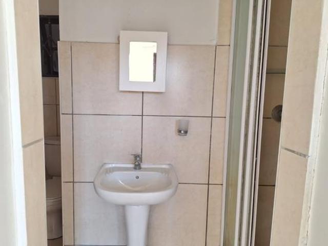 Apartment for rent in Seaview, Kwazulu-natal