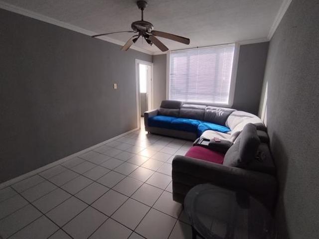 Apartment for rent in Seaview, Kwazulu-natal