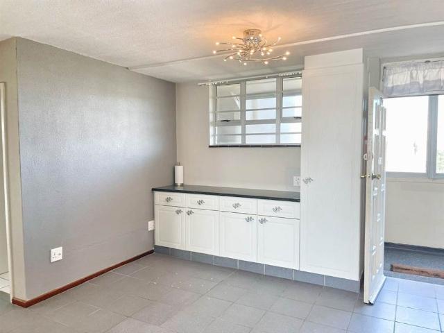 Apartment for sale in Seaview, Kwazulu-natal