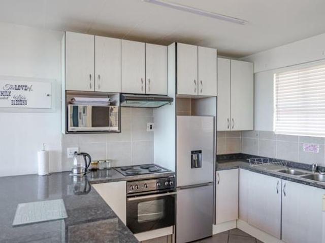 Apartment for rent in Seaview, Kwazulu-natal
