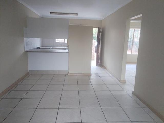 Apartment for rent in Waterkloof, Gauteng