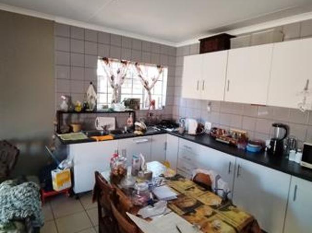 Apartment for rent in Waterkloof, Gauteng