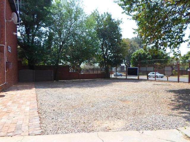 Apartment for rent in Waterkloof, Gauteng