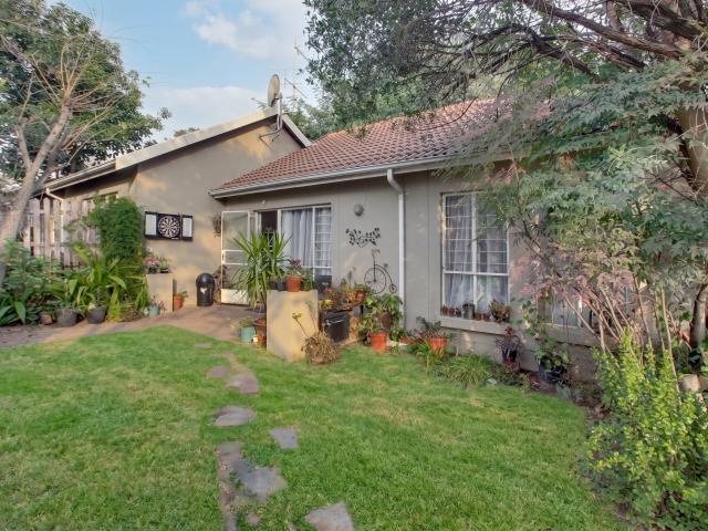 Apartment for sale in Alexandra, Gauteng