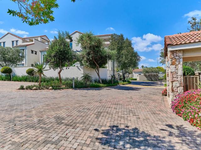 Apartment for sale in Alexandra, Gauteng