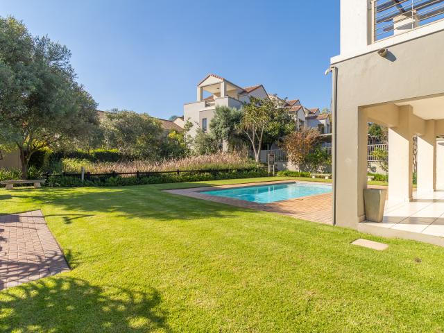 Apartment for sale in Sandton, Douglasdale