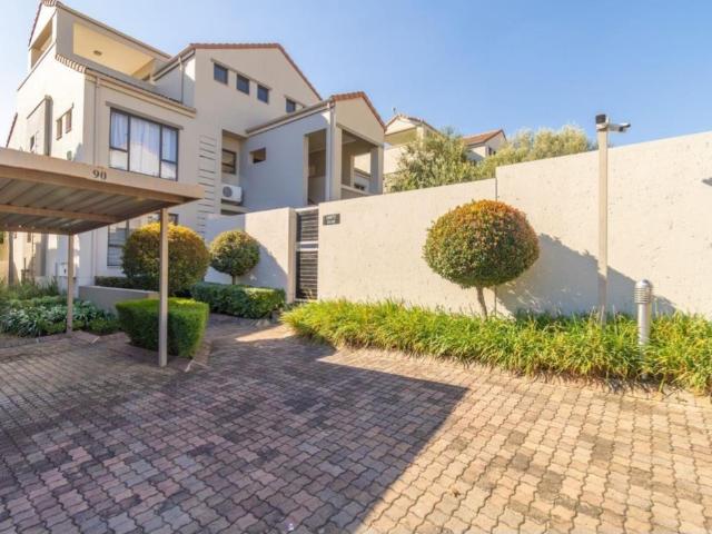 Apartment for sale in Sandton, Douglasdale