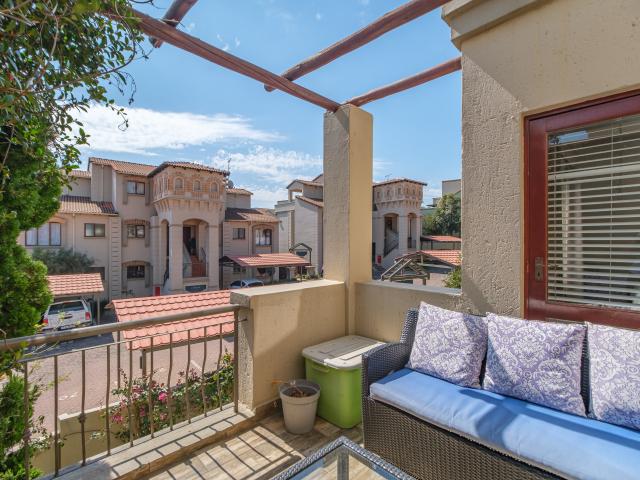 Apartment for sale in Alexandra, Gauteng