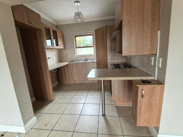 Apartment for rent in Douglasdale, Randburg