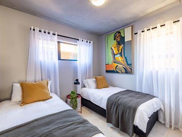Apartment for rent in Douglasdale, Randburg