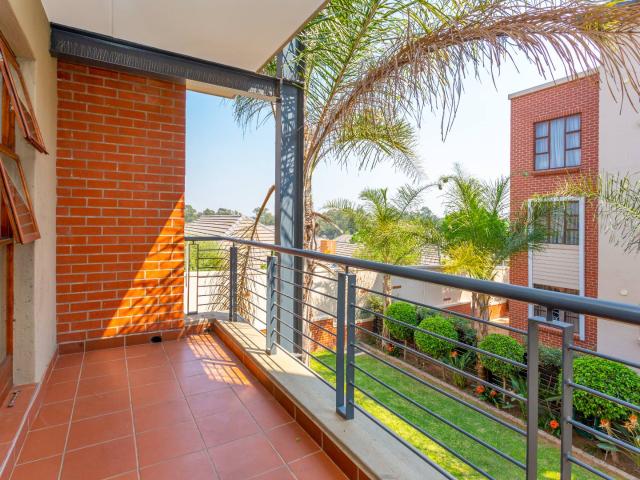Apartment for sale in Sandton, City of Johannesburg Metropolitan Municipality