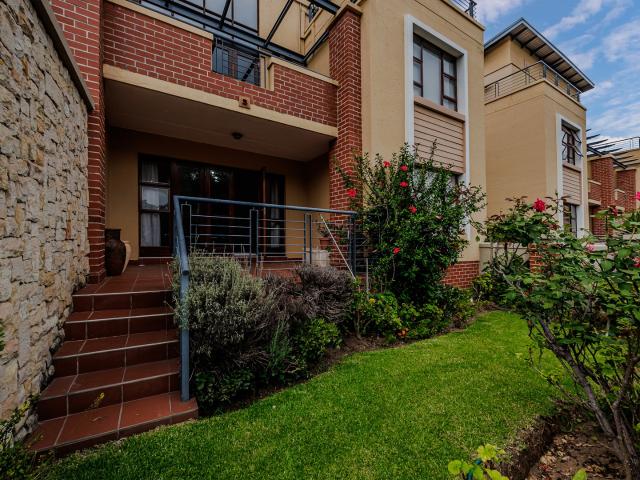 Apartment for sale in Alexandra, Gauteng